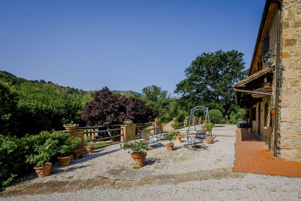 Villa Loghino โวลแตร์รา ภายนอก รูปภาพ