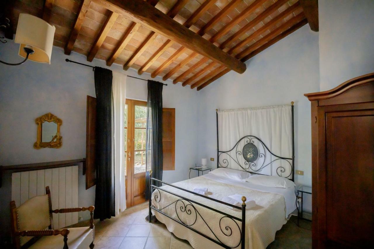 Villa Loghino โวลแตร์รา ภายนอก รูปภาพ